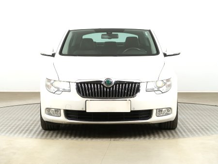 Škoda Superb, 2012 - pohled č. 2