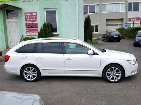 Škoda Superb, 2012 - pohled č. 4