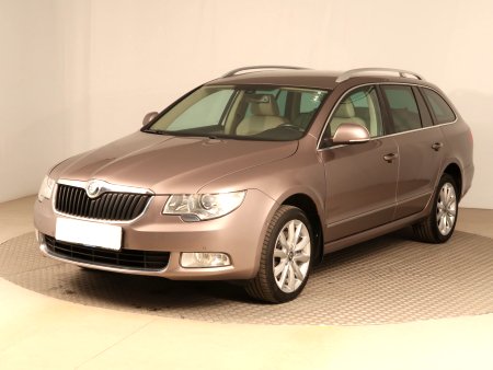 Škoda Superb, 2011 - pohled č. 3