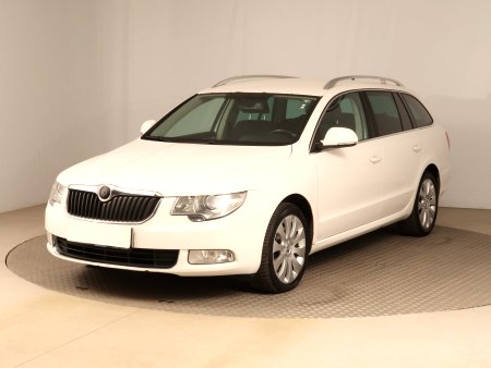 Škoda Superb, 2011 - pohled č. 3