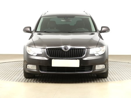 Škoda Superb, 2011 - pohled č. 2