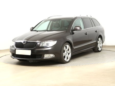 Škoda Superb, 2011 - pohled č. 3