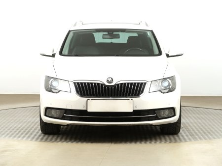 Škoda Superb, 2014 - pohled č. 2