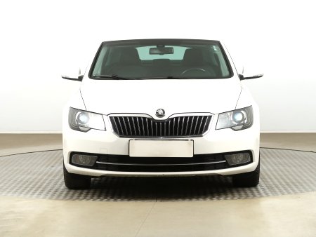 Škoda Superb, 2013 - pohled č. 2