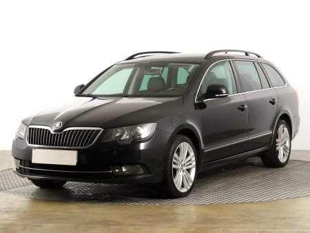 Škoda Superb, 2013 - pohled č. 3