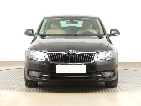 Škoda Superb, 2014 - pohled č. 2