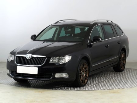 Škoda Superb, 2012 - pohled č. 3