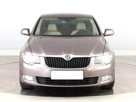 Škoda Superb, 2011 - pohled č. 2