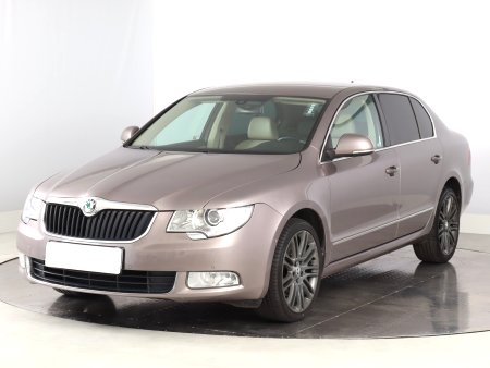 Škoda Superb, 2011 - pohled č. 3