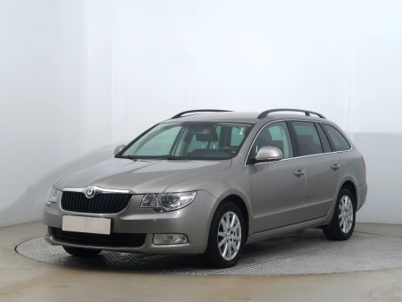 Škoda Superb, 2013 - pohled č. 3