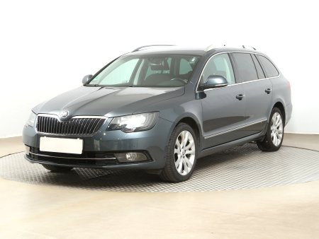 Škoda Superb, 2014 - pohled č. 3