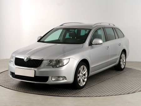 Škoda Superb, 2012 - pohled č. 3