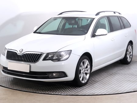 Škoda Superb, 2014 - pohled č. 3