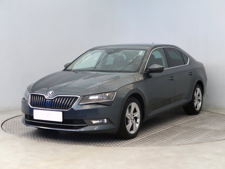 Škoda Superb, 2018 - pohled č. 3