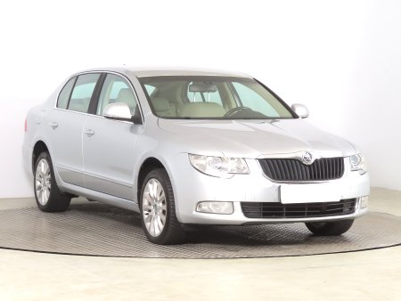 Škoda Superb, 2011