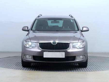 Škoda Superb, 2012 - pohled č. 2
