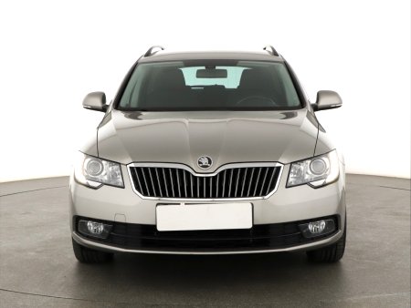 Škoda Superb, 2014 - pohled č. 2