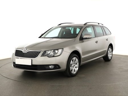 Škoda Superb, 2014 - pohled č. 3