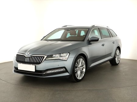 Škoda Superb, 2021 - pohled č. 3