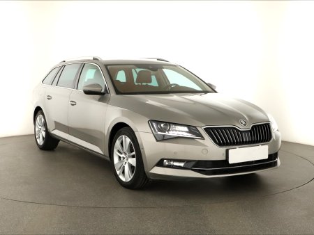 Škoda Superb, 2015