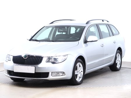 Škoda Superb, 2012 - pohled č. 3