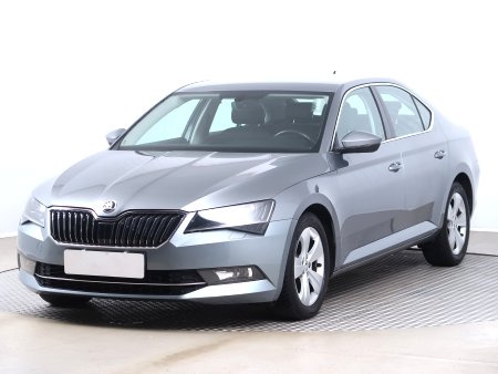 Škoda Superb, 2019 - pohled č. 3