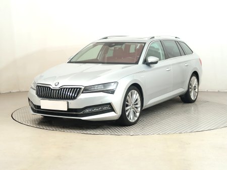 Škoda Superb, 2021 - pohled č. 3
