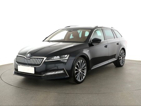Škoda Superb, 2021 - pohled č. 3