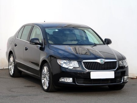 Škoda Superb, 2011