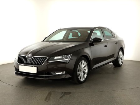 Škoda Superb, 2019 - pohled č. 3