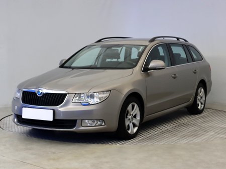 Škoda Superb, 2013 - pohled č. 3