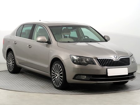 Škoda Superb, 2014