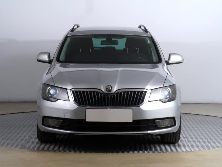 Škoda Superb, 2013 - pohled č. 2