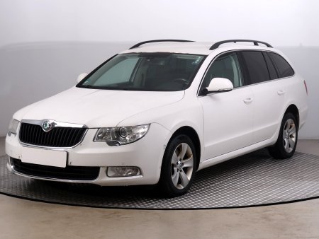 Škoda Superb, 2012 - pohled č. 3