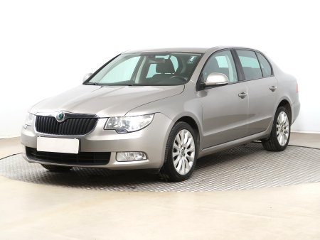 Škoda Superb, 2012 - pohled č. 3
