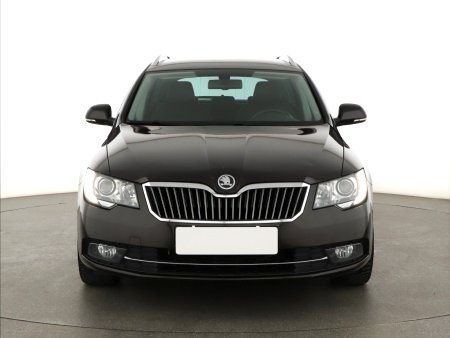 Škoda Superb, 2014 - pohled č. 2