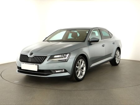 Škoda Superb, 2018 - pohled č. 3