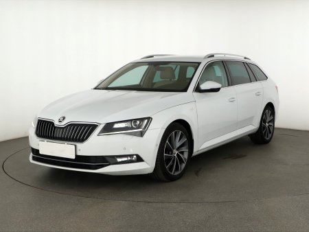 Škoda Superb, 2019 - pohled č. 3