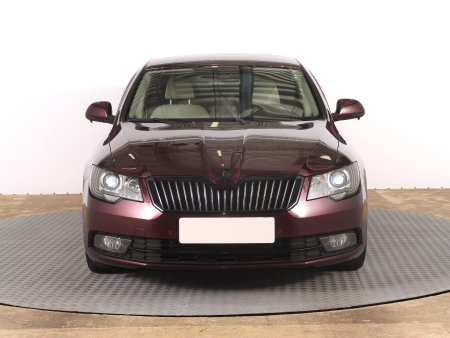 Škoda Superb, 2014 - pohled č. 2