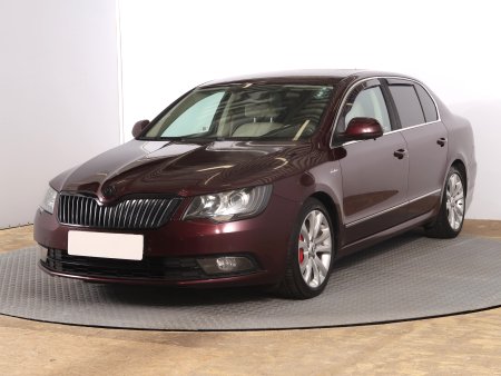 Škoda Superb, 2014 - pohled č. 3