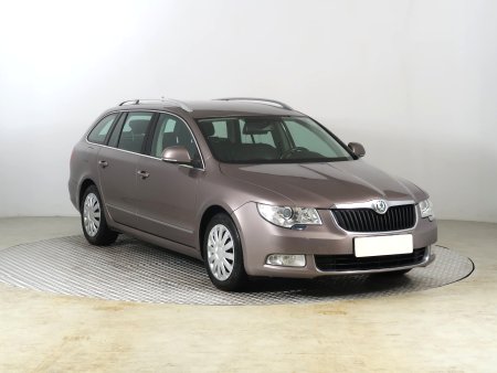 Škoda Superb, 2012