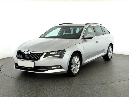 Škoda Superb, 2018 - pohled č. 3