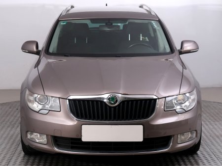 Škoda Superb, 2012 - pohled č. 2