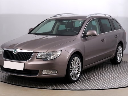 Škoda Superb, 2012 - pohled č. 3