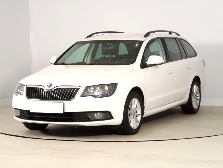 Škoda Superb, 2013 - pohled č. 3