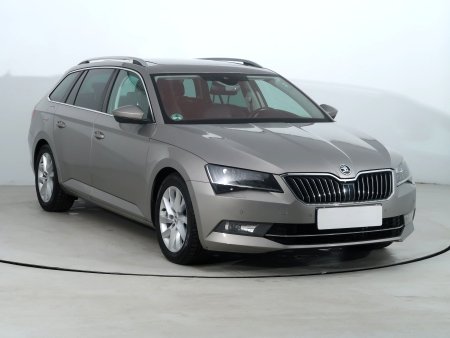 Škoda Superb, 2015