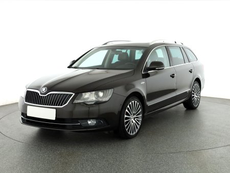 Škoda Superb, 2014 - pohled č. 3