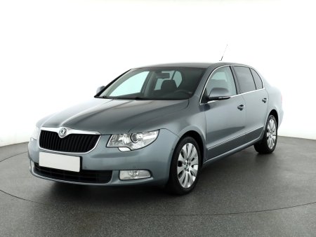 Škoda Superb, 2008 - pohled č. 3