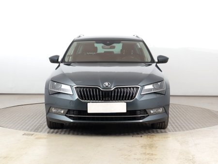 Škoda Superb, 2018 - pohled č. 2