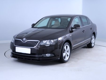Škoda Superb, 2014 - pohled č. 3